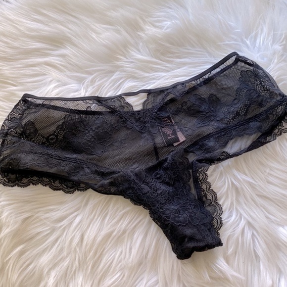 NWT Victoria’s Secret lace cheeky panties - Picture 7 of 7